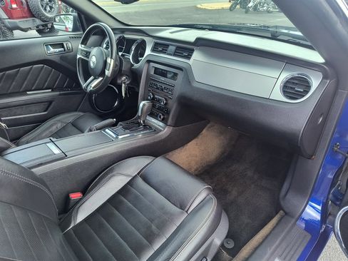 Used 2013 Ford Mustang Premium image 35