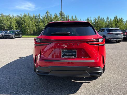 Used 2025 Lexus NX 250 FWD w/ Cold Area Package image 11