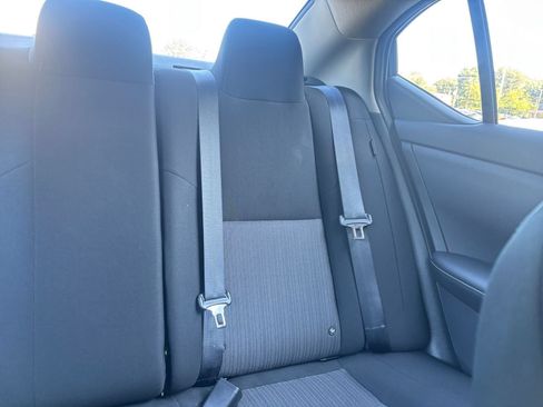Used 2025 Nissan Sentra SV FWD image 31