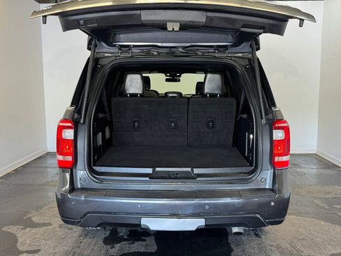 Used 2018 Ford Expedition Max XLT w/ Equipment Group 202A RWD image 37