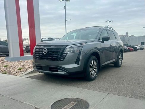 New 2026 Nissan Pathfinder SL AWD/4WD image 2