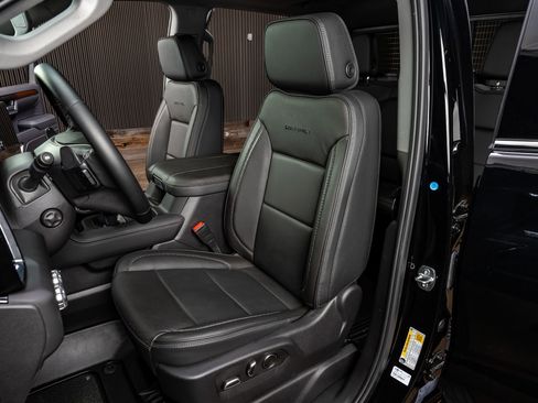 Used 2025 GMC Sierra 1500 Denali w/ Denali Reserve Package image 26