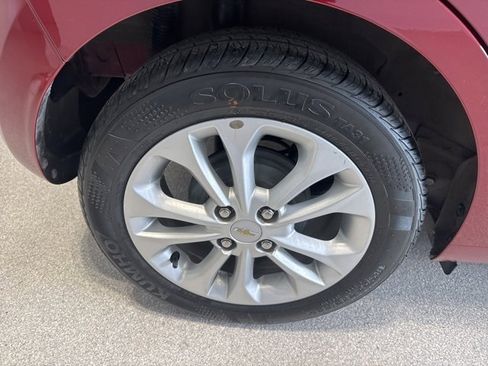 Certified 2022 Chevrolet Spark LT w/ Driver Confidence Package image 8