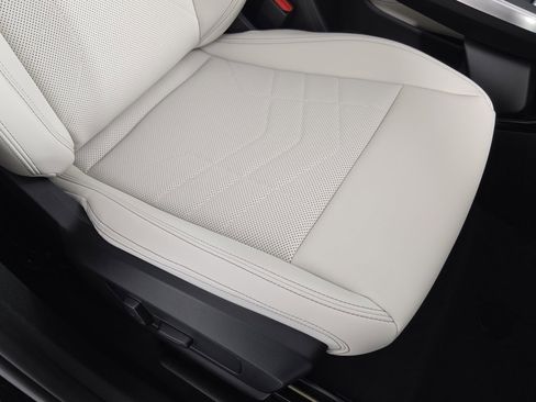 New 2026 BMW X1 xDrive28i w/ Technology Package image 17