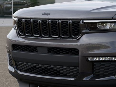 New 2025 Jeep Grand Cherokee L Limited image 11