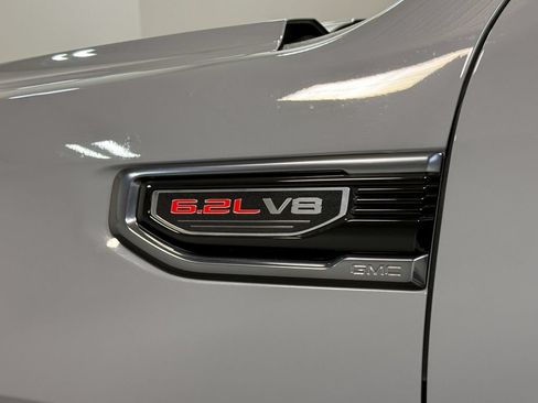 Used 2025 GMC Sierra 1500 AT4 w/ AT4 Preferred Package AWD/4WD image 53