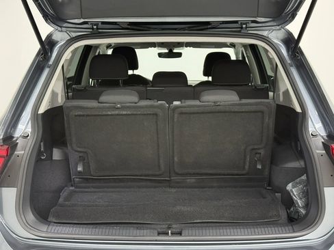 Used 2023 Volkswagen Tiguan S image 39