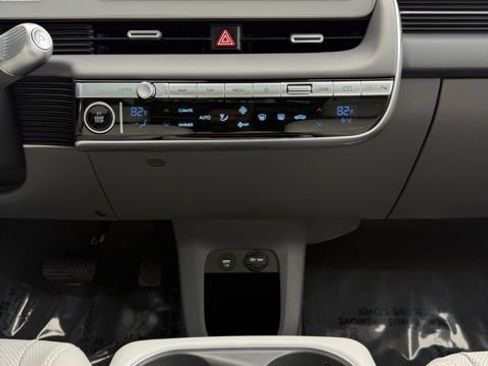 Used 2024 Hyundai Ioniq 5 Limited image 26