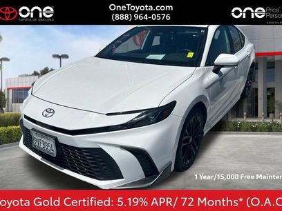 Used 2025 Toyota Camry SE w/ Convenience Package