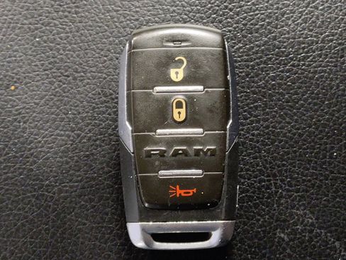 Used 2022 RAM 1500 Big Horn RWD image 32