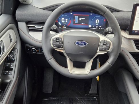 New 2026 Ford Explorer Active w/ Active Comfort Package image 9