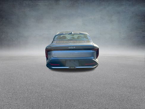New 2025 Kia K4 LXS image 32