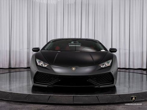 Used 2015 Lamborghini Huracan LP 610-4 AWD/4WD image 2