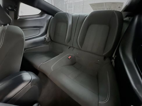 Used 2021 Ford Mustang Coupe image 29