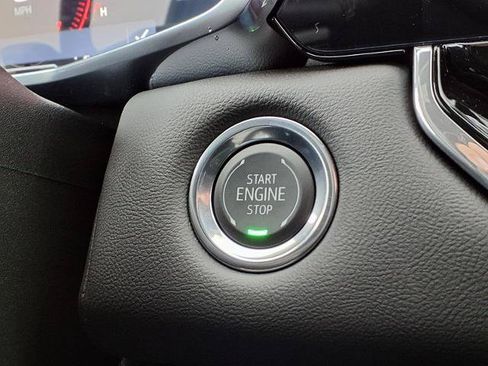 New 2026 GMC Canyon Elevation w/ Convenience Package RWD image 9