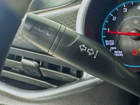 Used 2020 Chevrolet Malibu LT FWD image 13