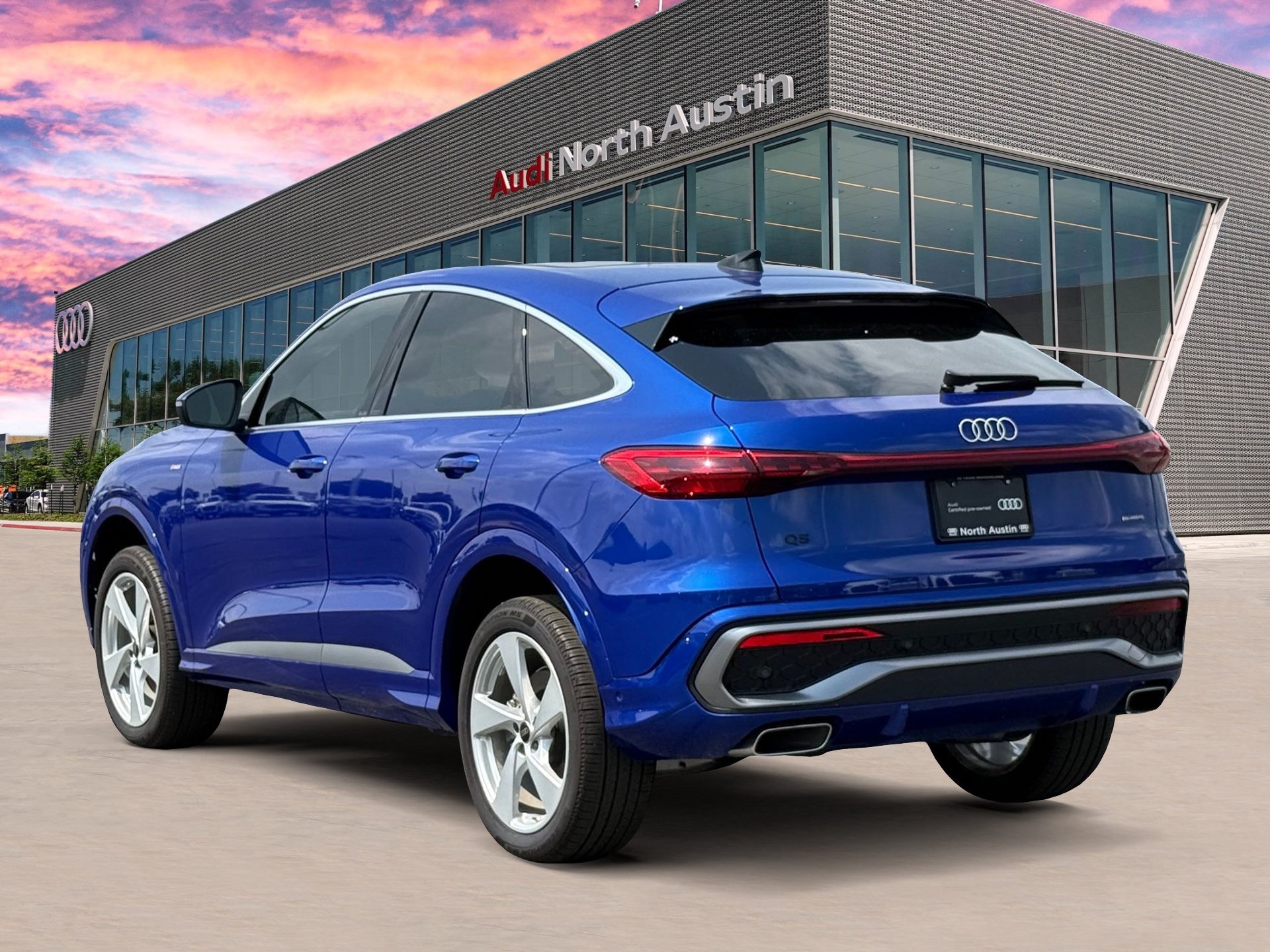 Certified 2025 Audi Q5 Premium Plus w/ Premium Plus AWD/4WD image 8