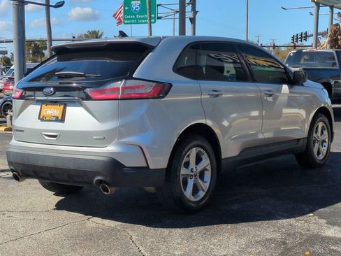 Used 2019 Ford Edge SE image 5