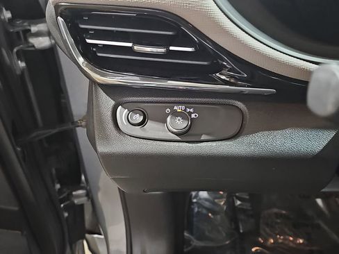 Certified 2024 Buick Envista Avenir image 31