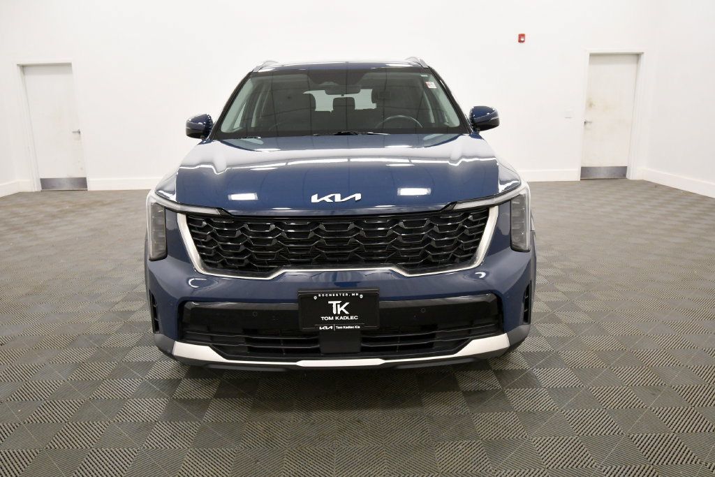 Certified 2024 Kia Sorento S AWD/4WD image 11