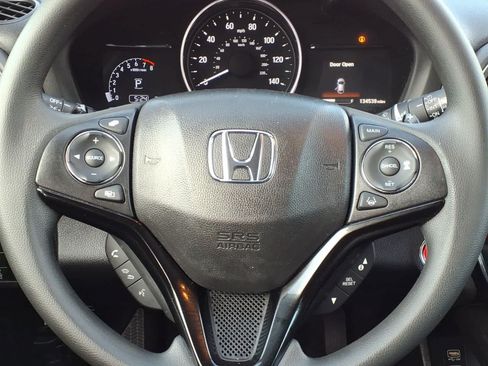 Used 2022 Honda HR-V EX image 17