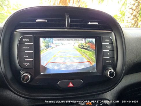 Used 2021 Kia Soul LX FWD image 26