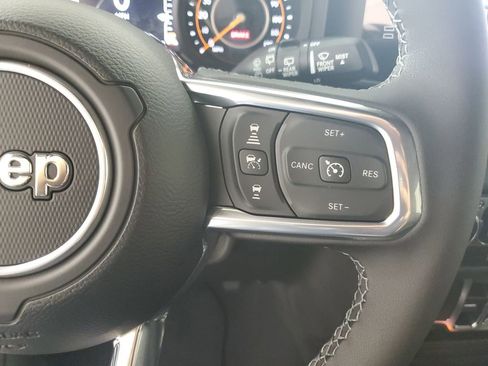 New 2025 Jeep Wrangler Sahara image 24