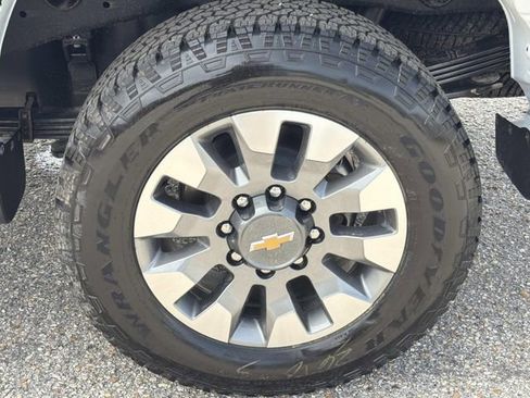 New 2026 Chevrolet Silverado 2500 Custom w/ Custom Convenience Package image 15