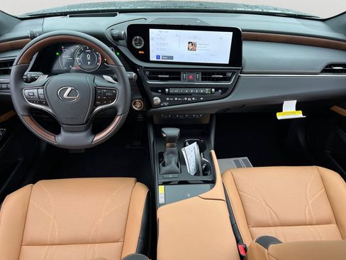 New 2025 Lexus ES 350 Ultra Luxury image 9