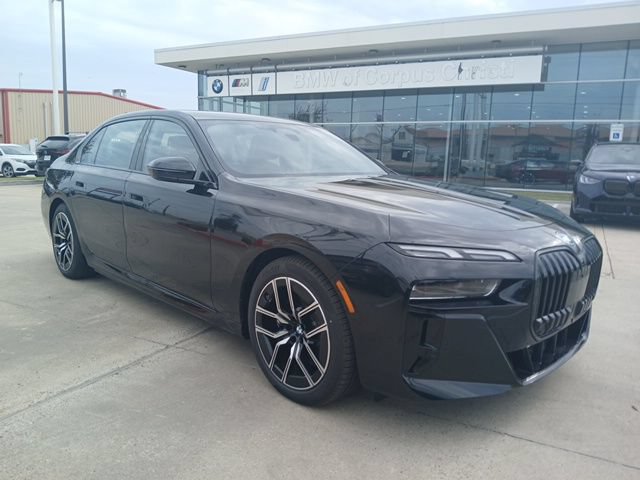 New 2025 BMW i7 xDrive60 AWD/4WD image 1