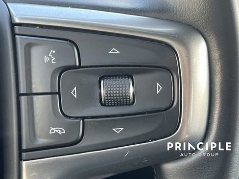 Used 2023 Chevrolet Suburban Premier AWD/4WD image 20
