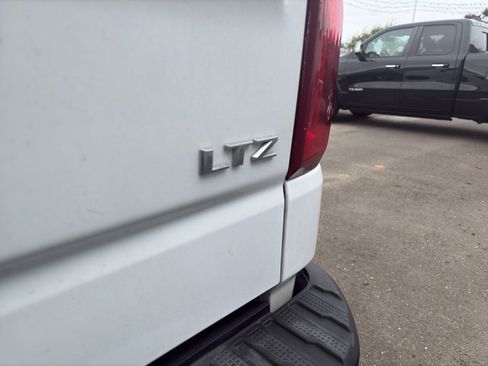 Used 2023 Chevrolet Silverado 1500 LTZ image 7