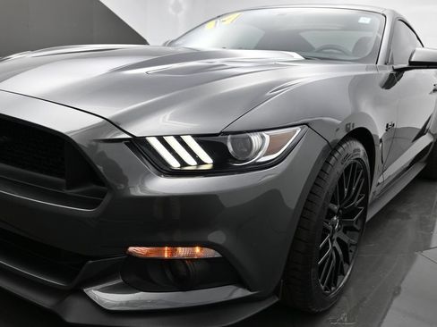 Used 2017 Ford Mustang GT Premium w/ GT Performance Package RWD image 29