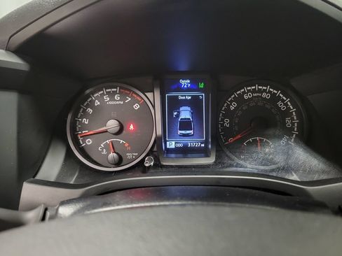 Used 2022 Toyota Tacoma SR AWD/4WD image 28