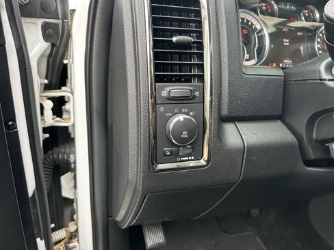 Used 2017 RAM 1500 Sport image 14