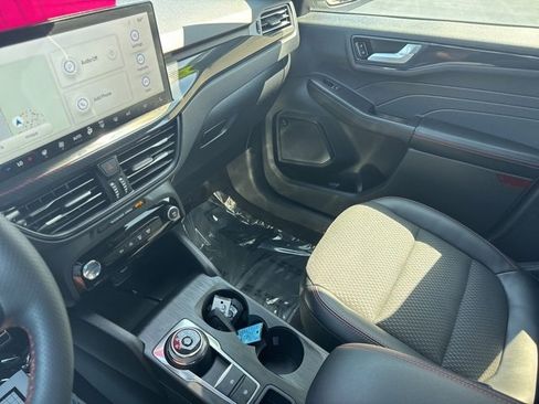 Used 2023 Ford Escape ST-Line Select w/ Tech Pack #2 image 19