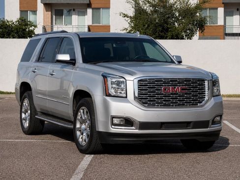 Used 2018 GMC Yukon Denali w/ Open Road Package AWD/4WD image 1