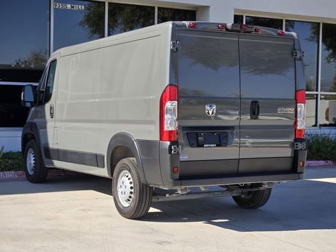 Used 2025 RAM ProMaster 2500 w/ Premium Convenience Group image 5