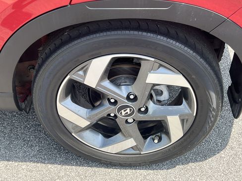 Used 2022 Hyundai Venue SEL FWD image 20