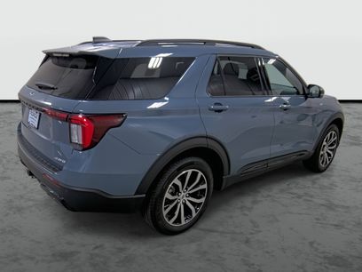 Used 2025 Ford Explorer ST-Line