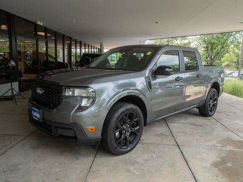 Used 2025 Ford Maverick XLT w/ Black Appearance Package AWD/4WD image 3