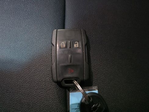 Certified 2022 Chevrolet Silverado 2500 W/T w/ WT Convenience Package AWD/4WD image 32