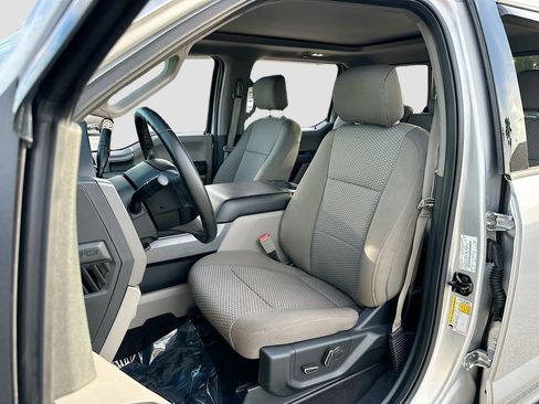 Used 2018 Ford F150 XLT w/ Equipment Group 302A Luxury image 21