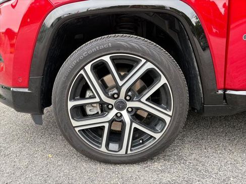 Certified 2025 Jeep Compass Limited w/ Elite Group AWD/4WD image 25