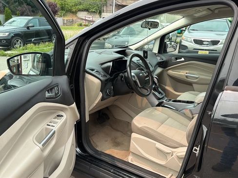 Used 2014 Ford C-MAX SE FWD image 23
