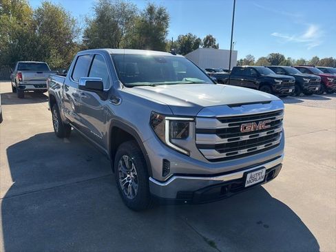 New 2026 GMC Sierra 1500 SLE w/ Preferred Package image 8