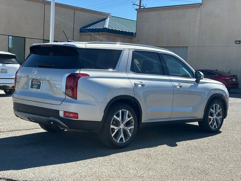 Used 2022 Hyundai Palisade SEL w/ Convenience Package image 6