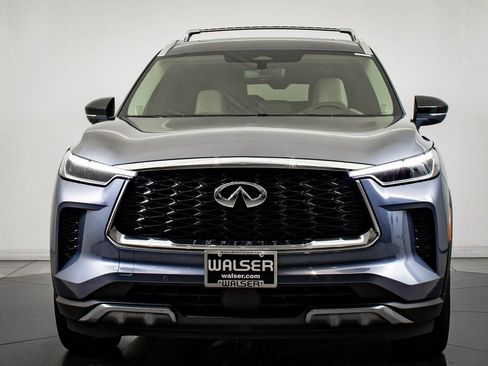 Used 2024 INFINITI QX60 Sensory w/ Vision Package image 2