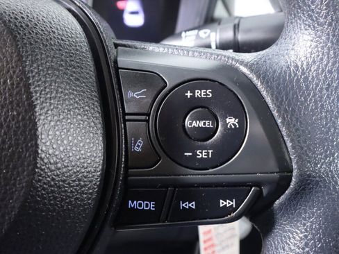 Used 2021 Toyota Corolla LE image 13