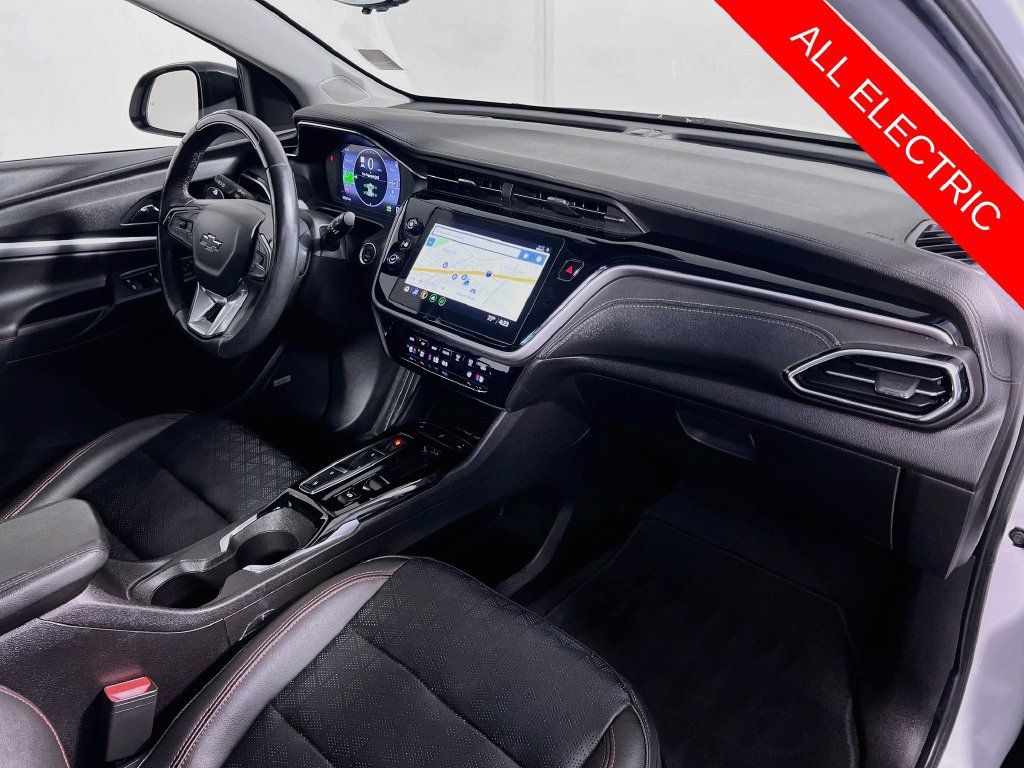 Used 2023 Chevrolet Bolt EUV Premier w/ Sun & Sound Package FWD image 30